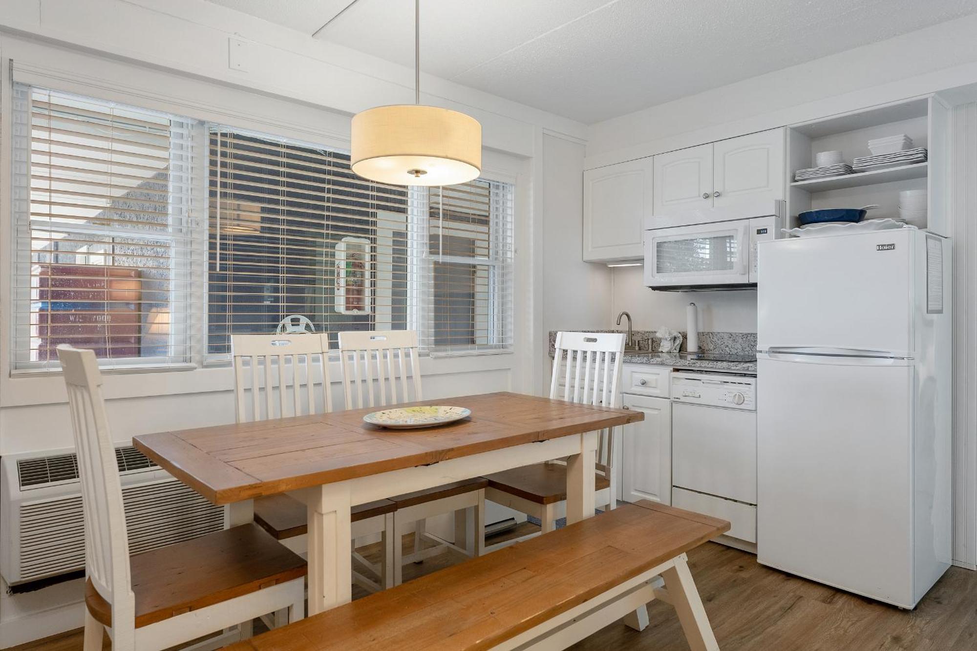 Beachcomber Resort Avalon Eksteriør bilde