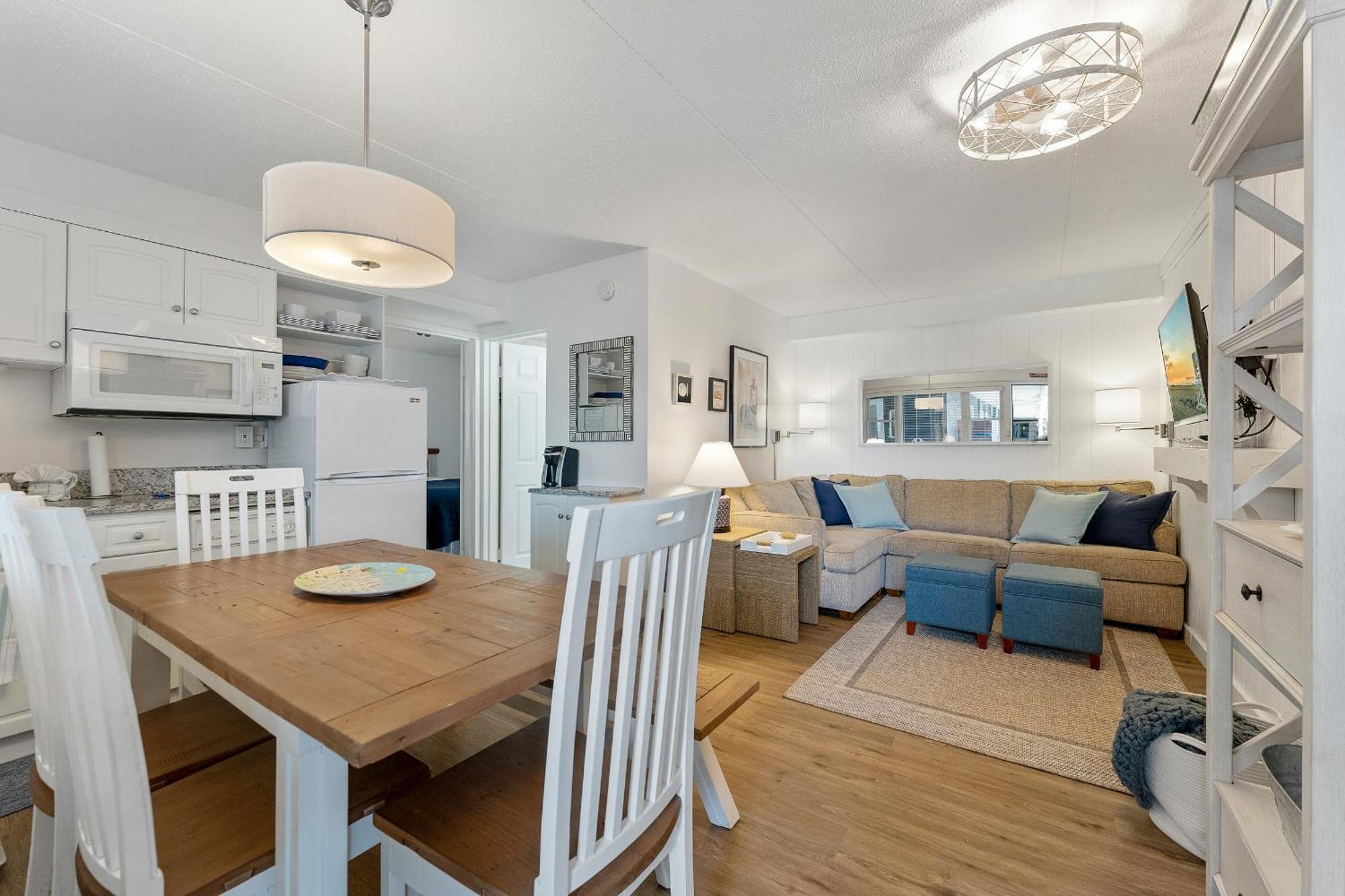 Beachcomber Resort Avalon Eksteriør bilde