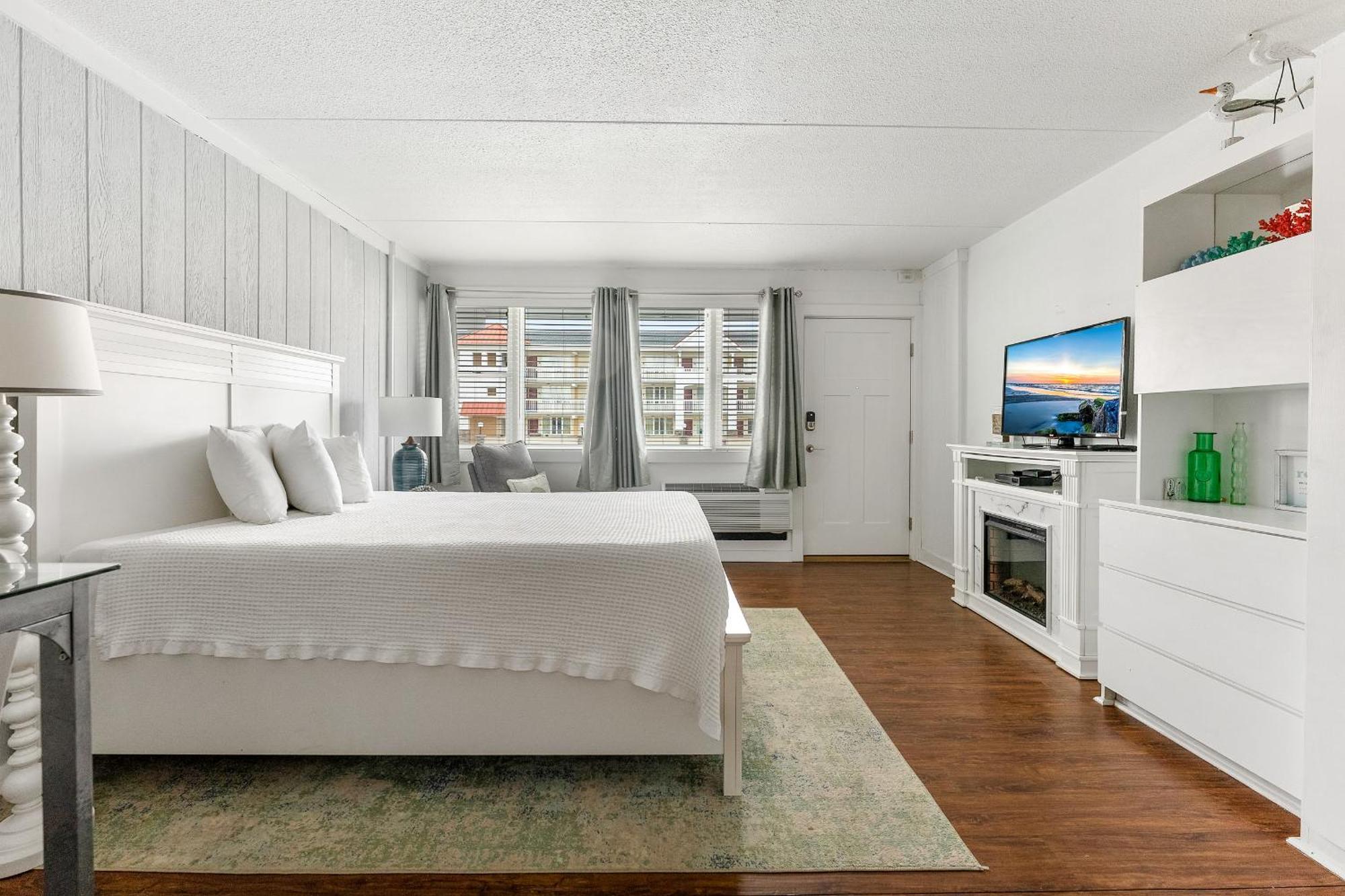 Beachcomber Resort Avalon Eksteriør bilde