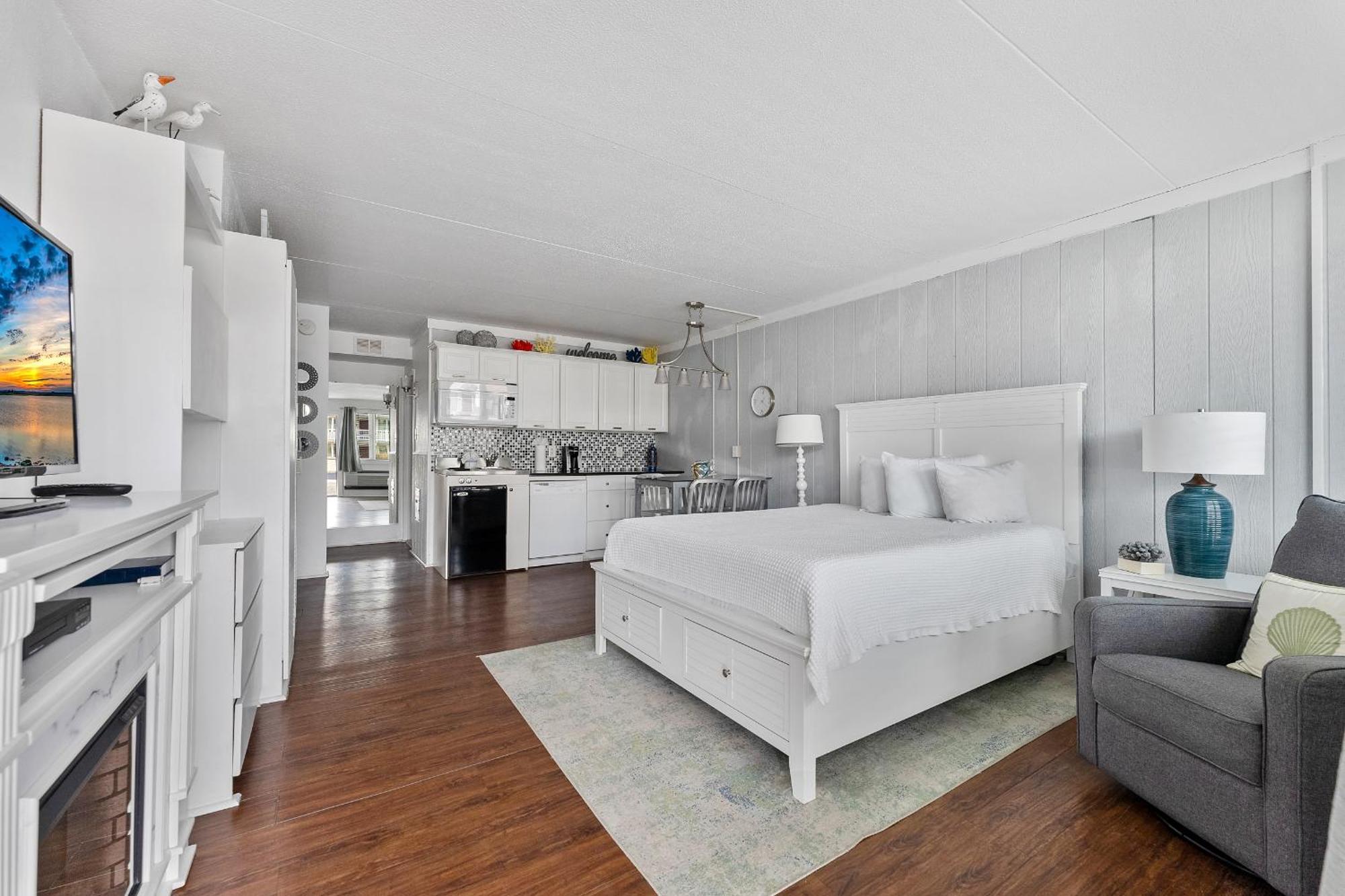 Beachcomber Resort Avalon Eksteriør bilde